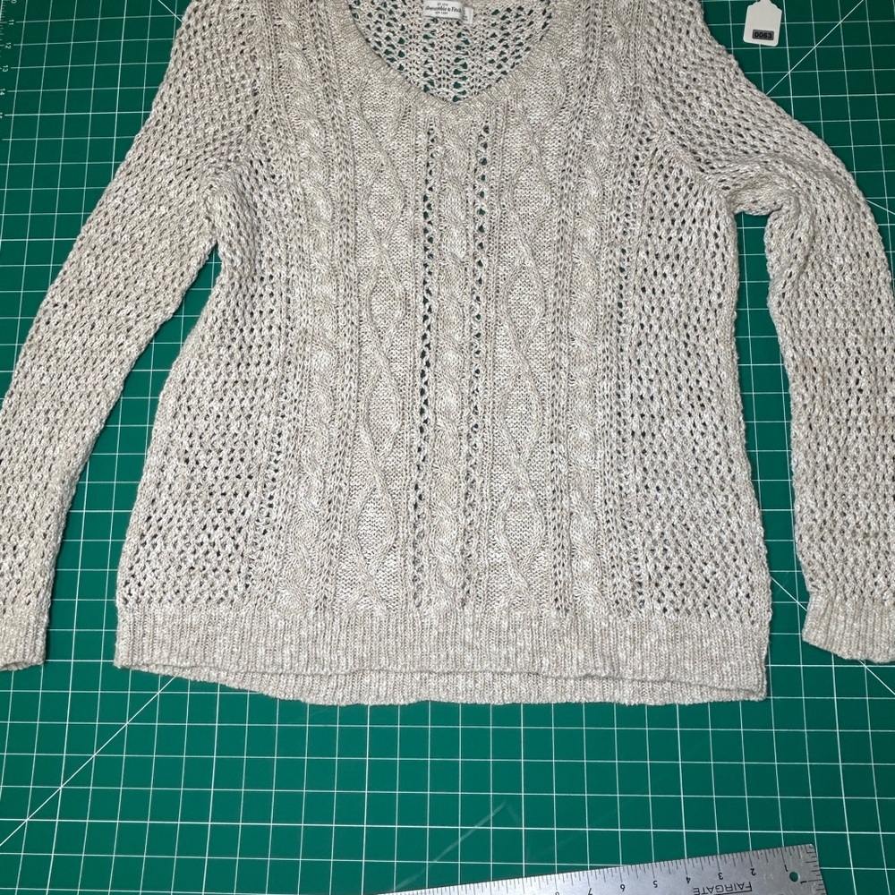 Y2K Abercrombie and Fitch Cream Knit Sweater Women’s Large Eyelet Beachy Spring